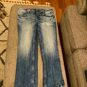 Men’s bootcut “Jake” blue jeans from the buckle size 34RX32.